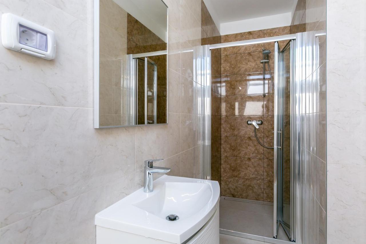 Nevia Appartement Medulin Buitenkant foto